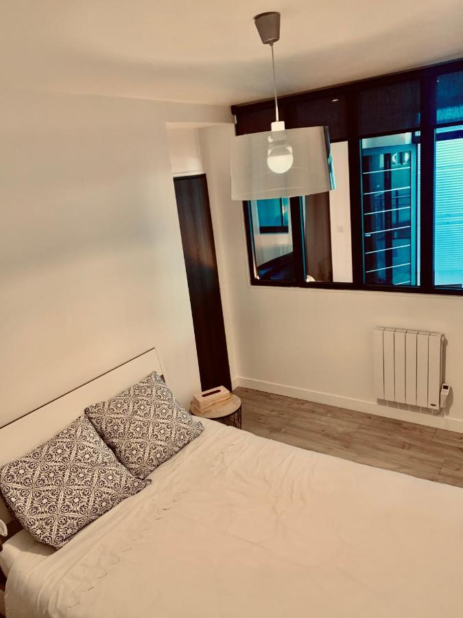 Superbe Appartement En Hyper Centre De Charleville Екстериор снимка